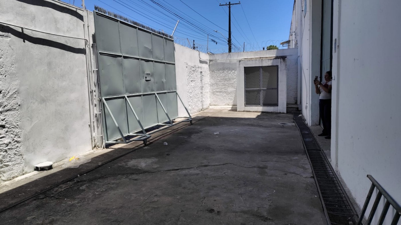 Depósito-Galpão, 840 m² - Foto 2