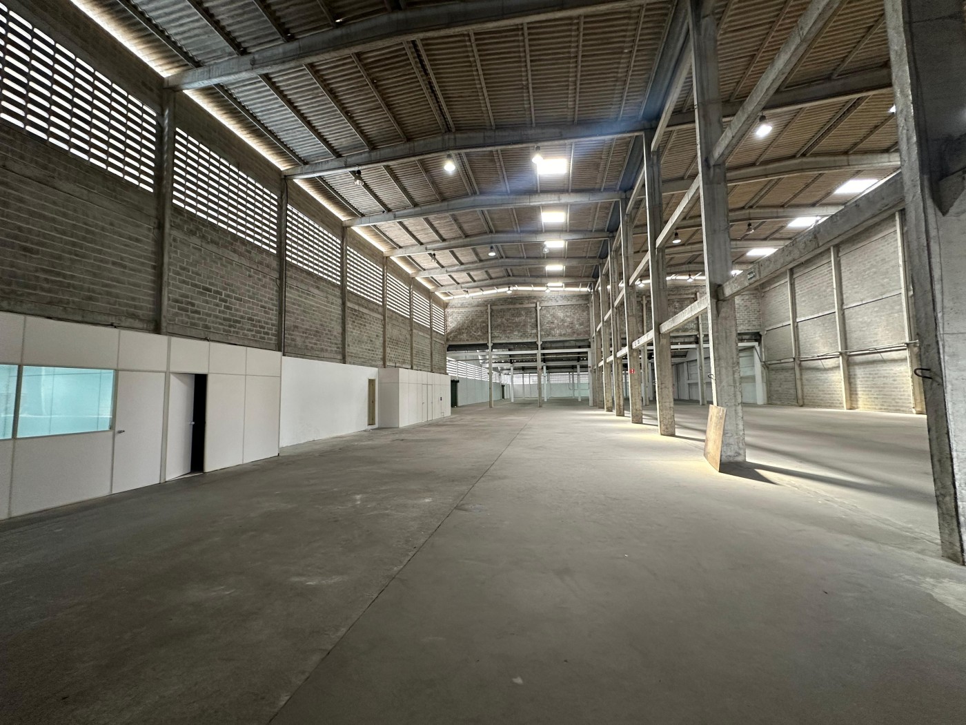 Depósito-Galpão, 2400 m² - Foto 6