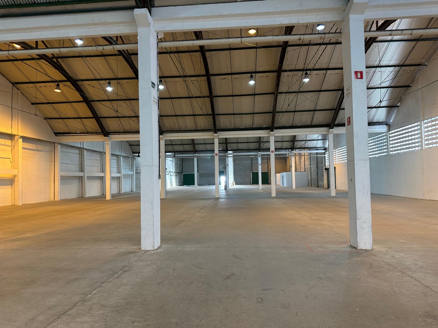 Depósito-Galpão, 2400 m² - Foto 15