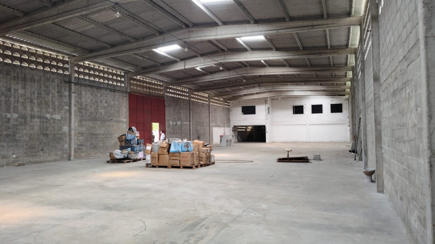 Depósito-Galpão, 1300 m² - Foto 2