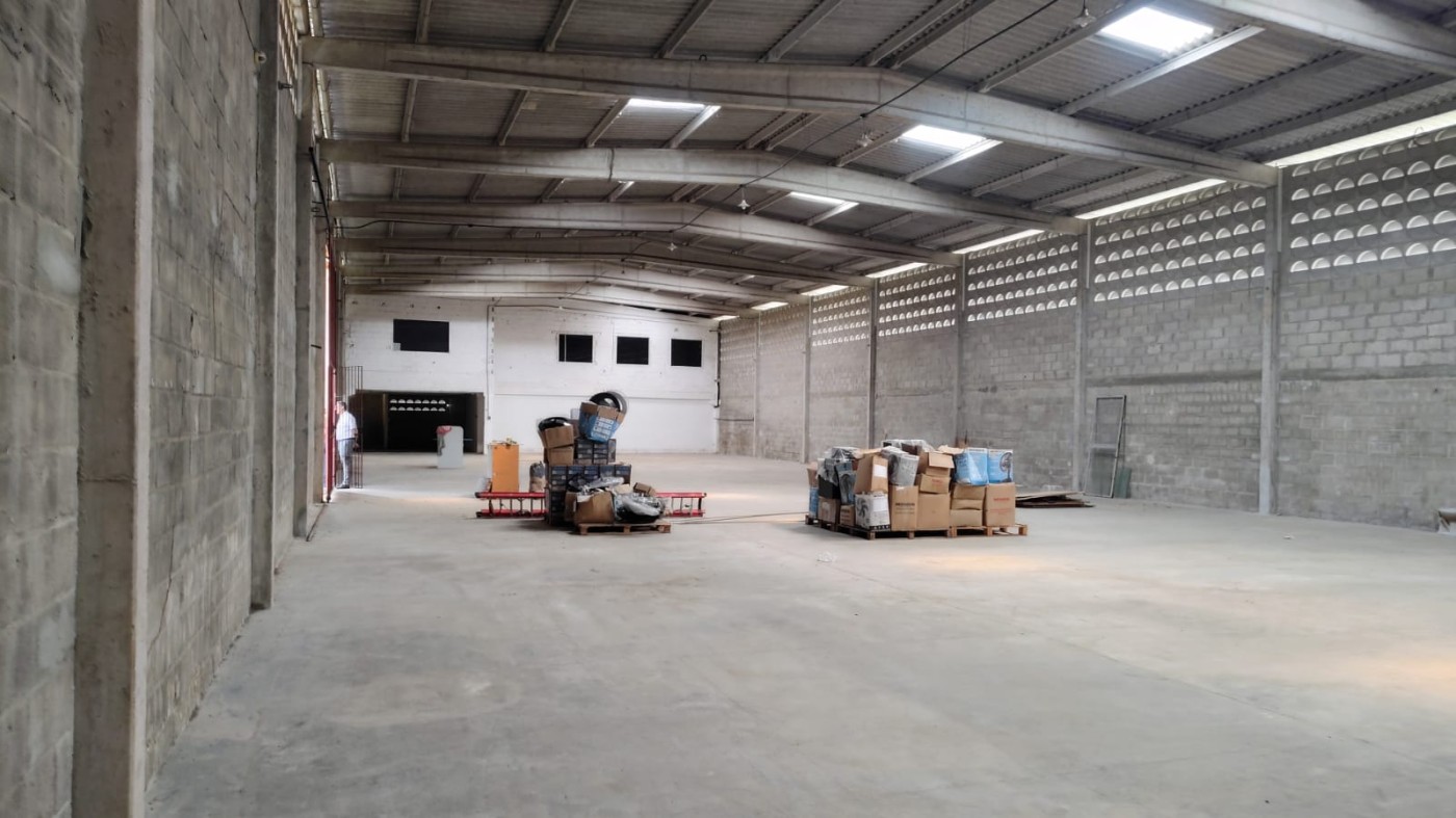 Depósito-Galpão, 1300 m² - Foto 3