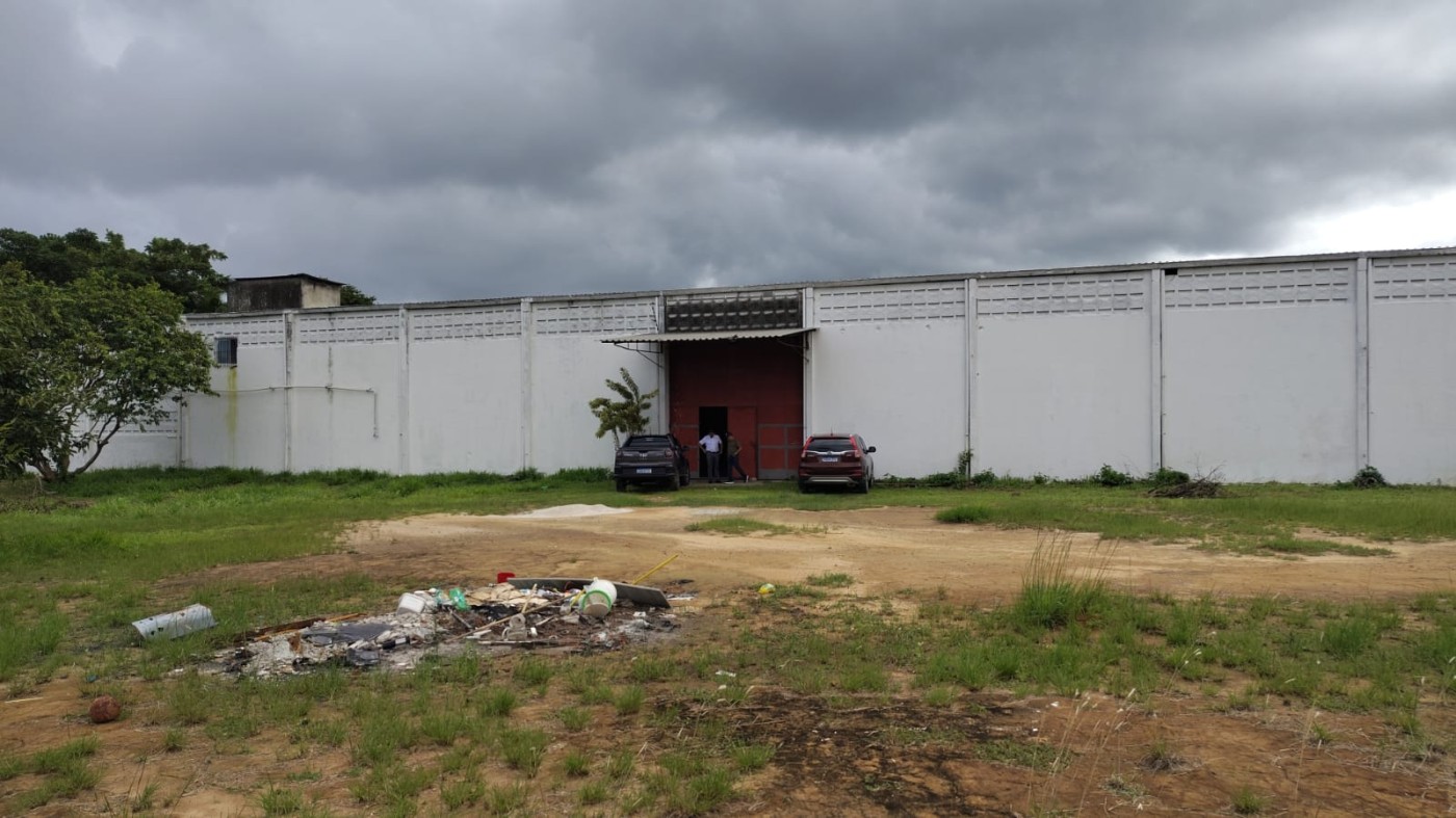 Depósito-Galpão, 1300 m² - Foto 1