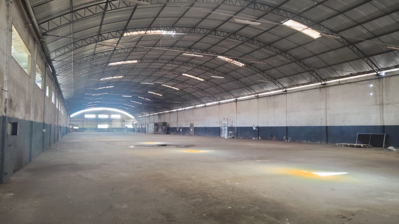 Depósito-Galpão, 1600 m² - Foto 2
